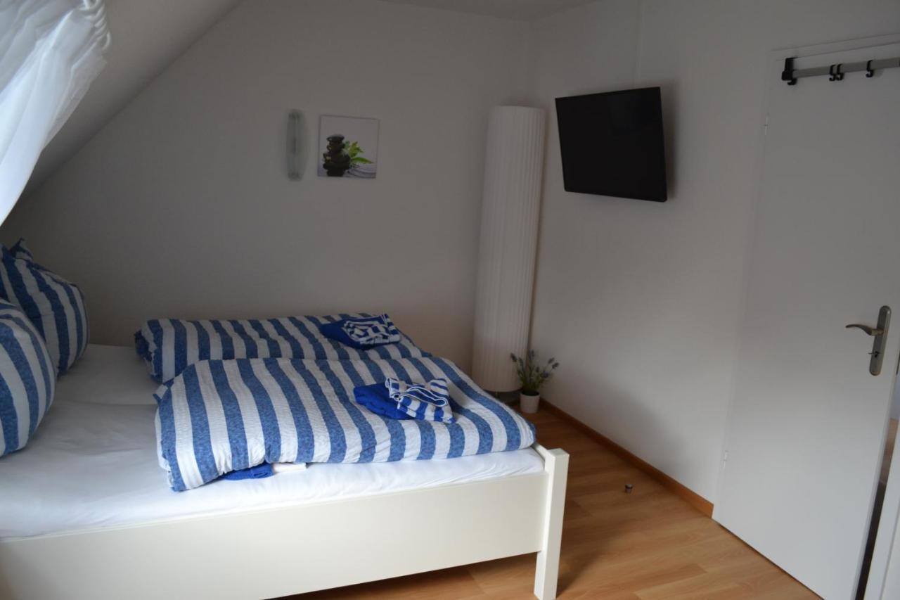 Ferienhaushaelfte Harmonie Wyk auf Föhr Exterior foto